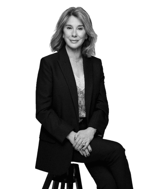 Foto sentada Cristina Galmiche - Cristina Galmiche, Estética, Salud y Belleza